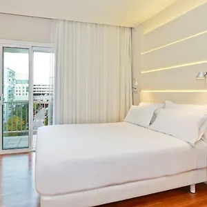 nh-barcelona-les-corts.topbarcelonahotels.com/