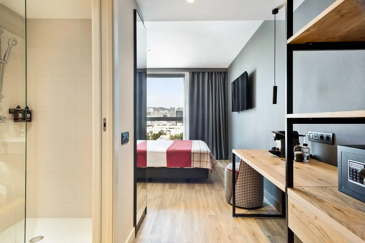 Acta Voraport Hotel Barcelona 3*,