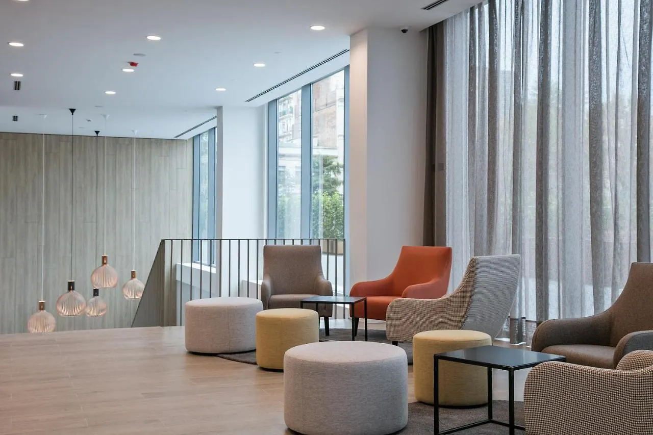 Acta Voraport Hotel Barcelona 3*,
